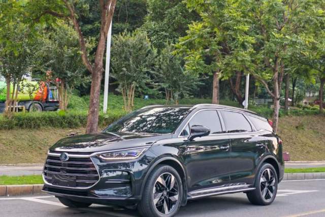 Używany BYD Tang New Energy 2023 DM-i Champion Edition 112KM Prestige Model