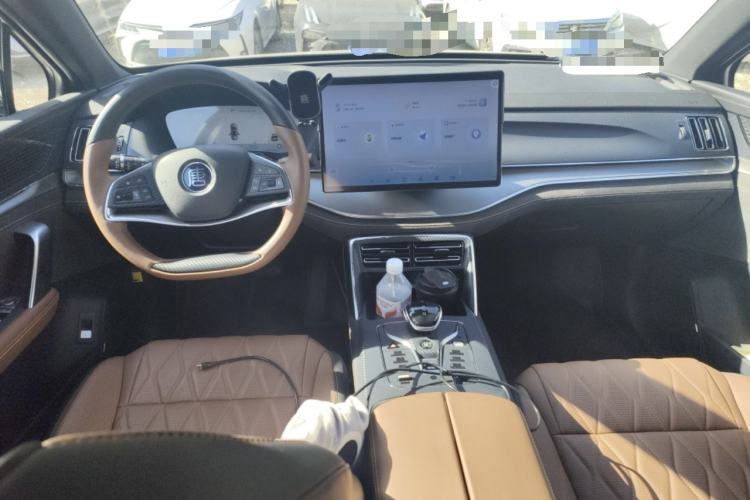 Used BYD Tang New Energy 2023 DM-i Champion Edition 112KM Prestige Model Center Console