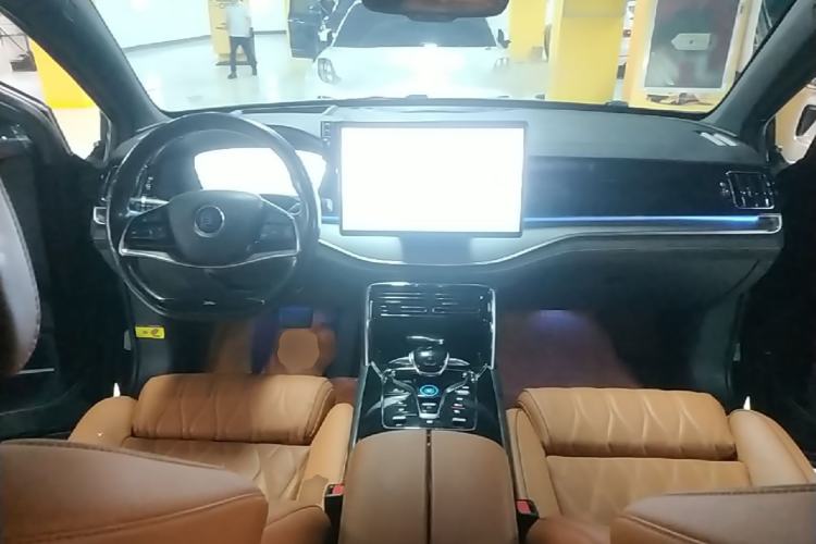 Used BYD Tang New Energy 2023 DM-i Champion Edition 112KM Prestige Model Center Console