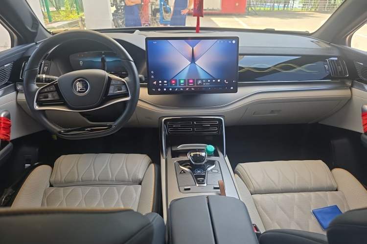 Used BYD Tang New Energy  Center Console