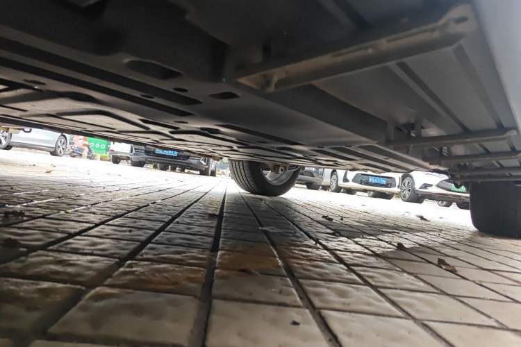 Used BYD Tang New Energy 2023 DM-i Champion Edition 112KM Prestige Model Chassis Front Left