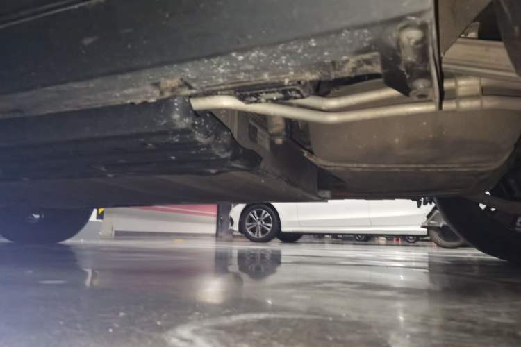Used BYD Tang New Energy 2023 DM-i Champion Edition 112KM Prestige Model Chassis Rear Left