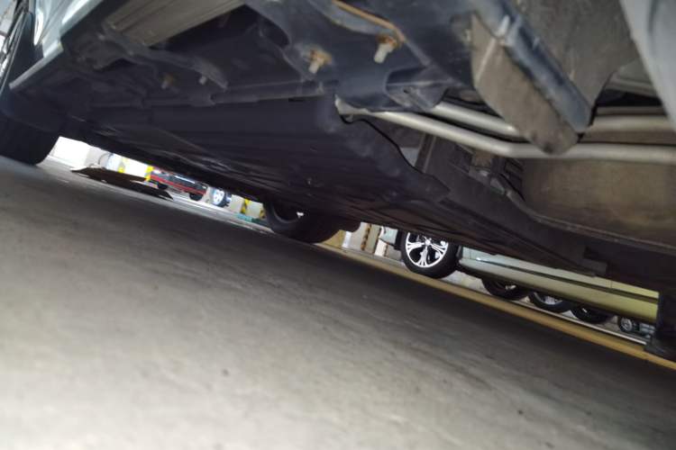Used BYD Tang New Energy 2023 DM-i Champion Edition 112KM Prestige Model Chassis Rear Left