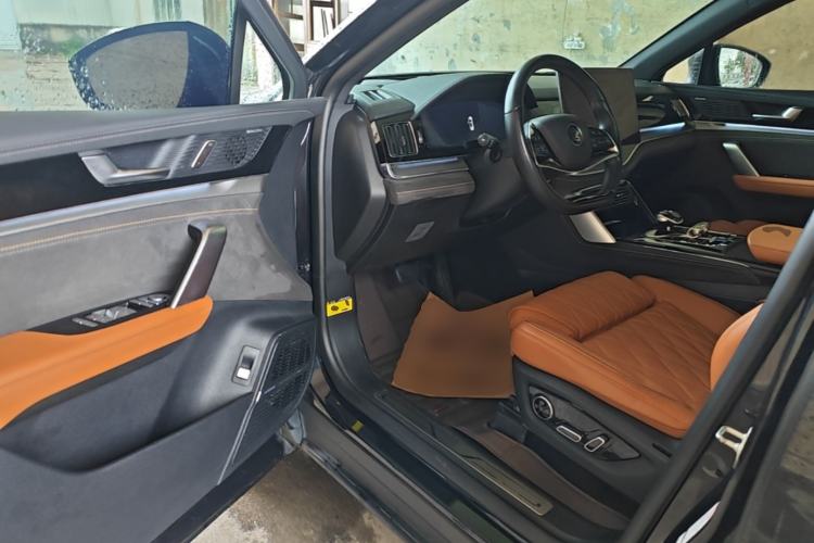 Used BYD Tang New Energy 2023 DM-i Champion Edition 112KM Prestige Model Driver Seat