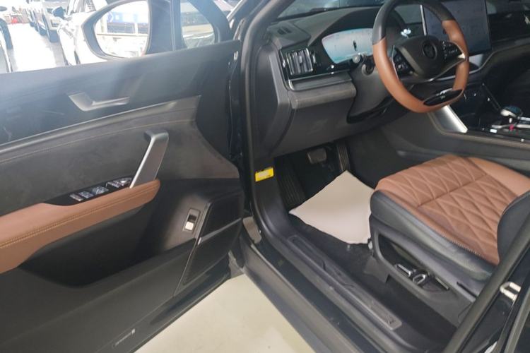 Used BYD Tang New Energy 2023 DM-i Champion Edition 112KM Prestige Model Driver Seat