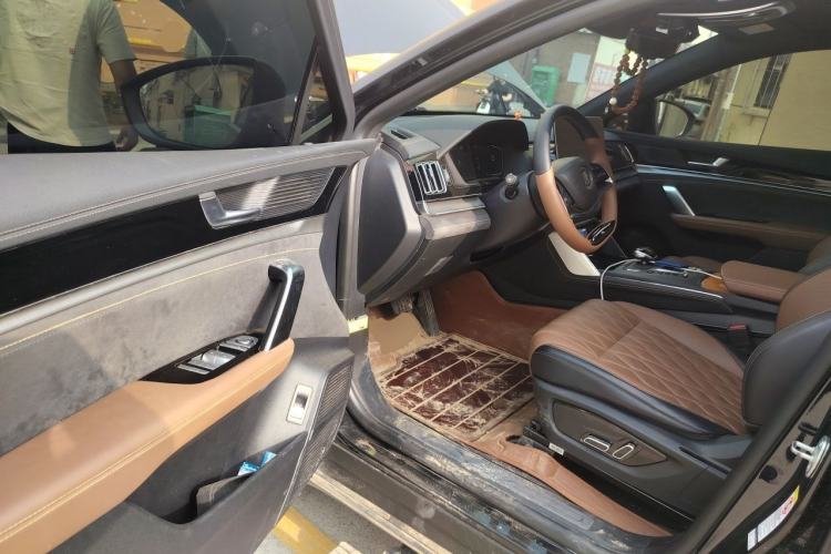 Used BYD Tang New Energy 2023 DM-i Champion Edition 112KM Prestige Model Driver Seat