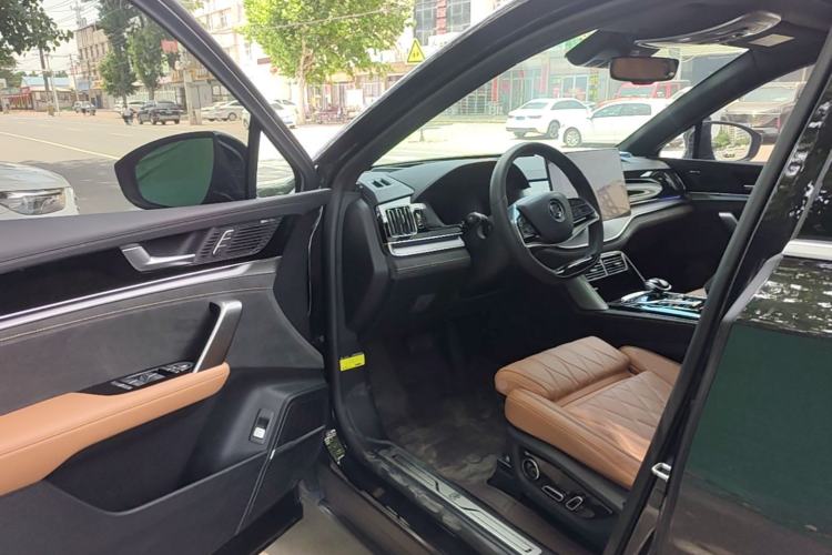 Used BYD Tang New Energy 2023 DM-i Champion Edition 112KM Prestige Model Driver Seat