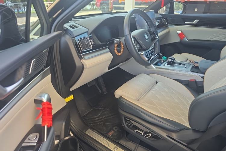 Used BYD Tang New Energy  Driver Seat