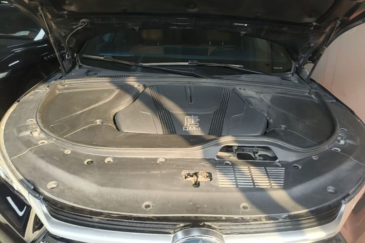 Used BYD Tang New Energy 2023 DM-i Champion Edition 112KM Prestige Model Engine Bay