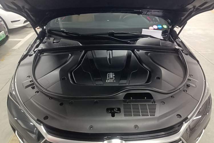 Used BYD Tang New Energy 2023 DM-i Champion Edition 112KM Prestige Model Engine Bay