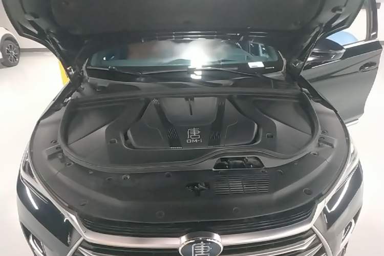 Used BYD Tang New Energy 2023 DM-i Champion Edition 112KM Prestige Model Engine Bay
