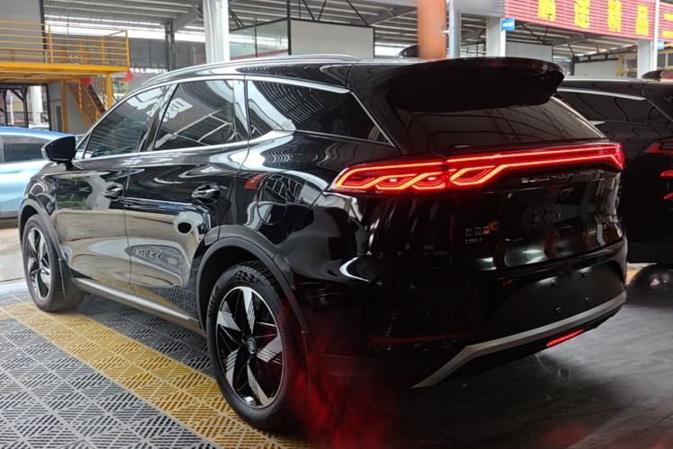 Used BYD Tang New Energy 2023 DM-i Champion Edition 112KM Prestige Model Exterior 2