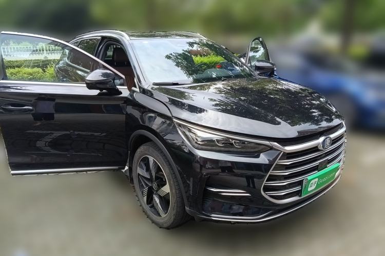 Used BYD Tang New Energy 2023 DM-i Champion Edition 112KM Prestige Model Front Right 45 Deg