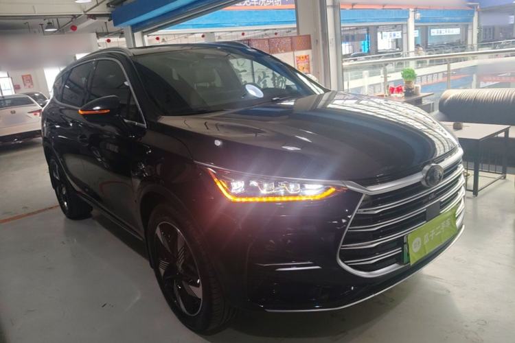 Used BYD Tang New Energy 2023 DM-i Champion Edition 112KM Prestige Model Front Right 45 Deg