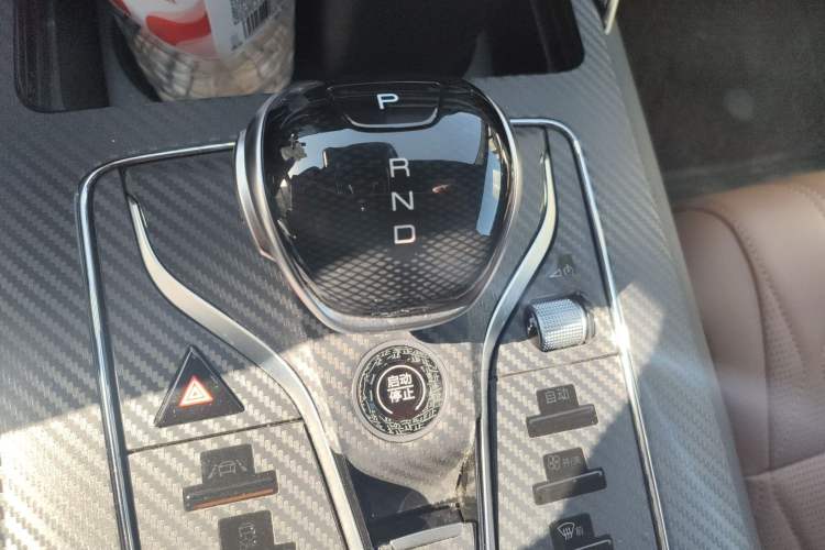 Used BYD Tang New Energy 2023 DM-i Champion Edition 112KM Prestige Model Gear Lever