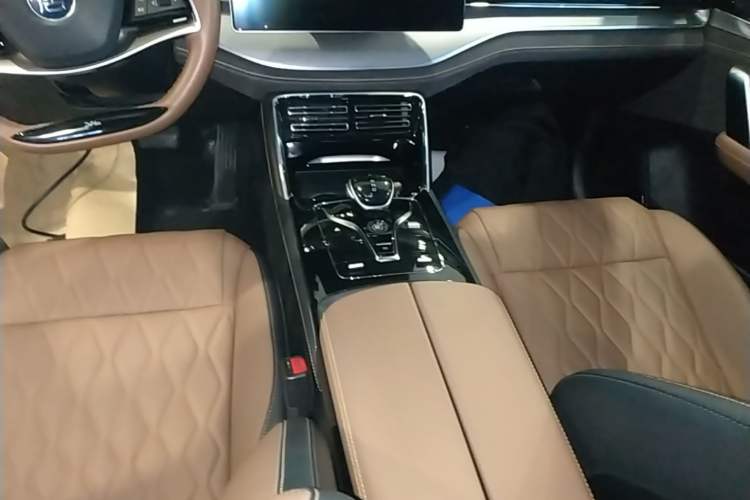 Used BYD Tang New Energy 2023 DM-i Champion Edition 112KM Prestige Model Gear Lever