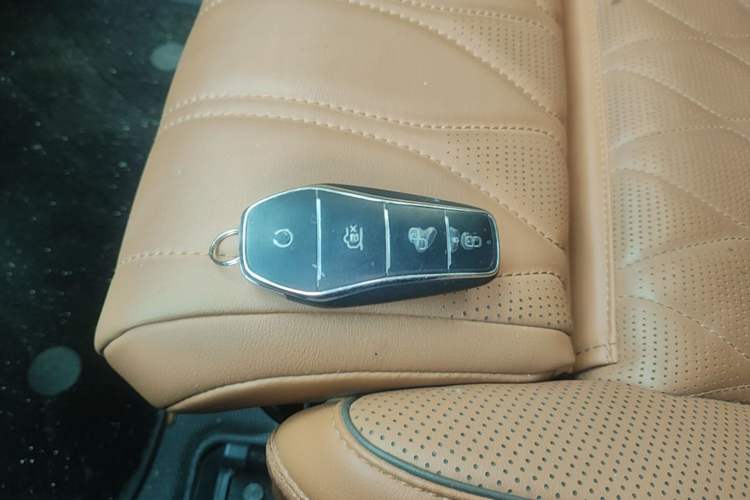 Used BYD Tang New Energy 2023 DM-i Champion Edition 112KM Prestige Model Interior 1