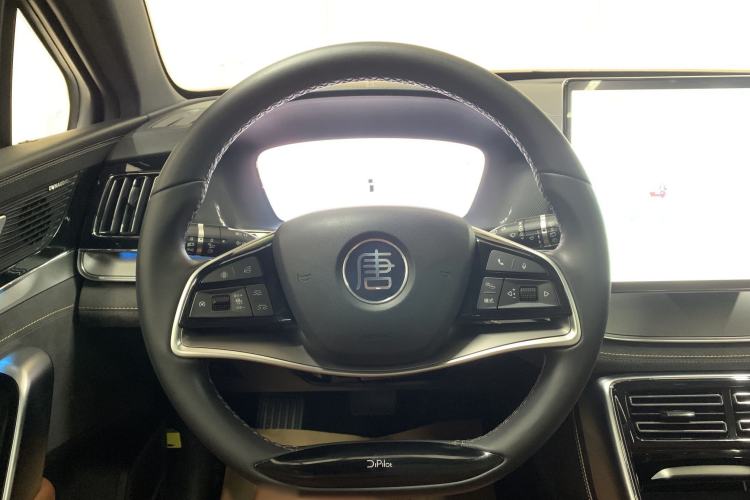 Used BYD Tang New Energy 2023 DM-i Champion Edition 112KM Prestige Model Interior 7