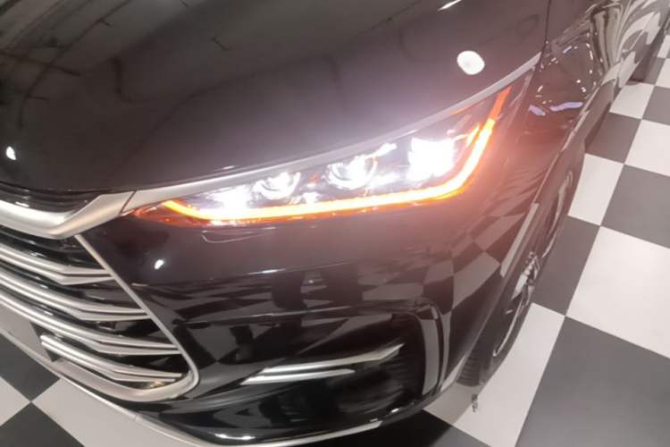 Used BYD Tang New Energy 2023 DM-i Champion Edition 112KM Prestige Model Left Front Headlight