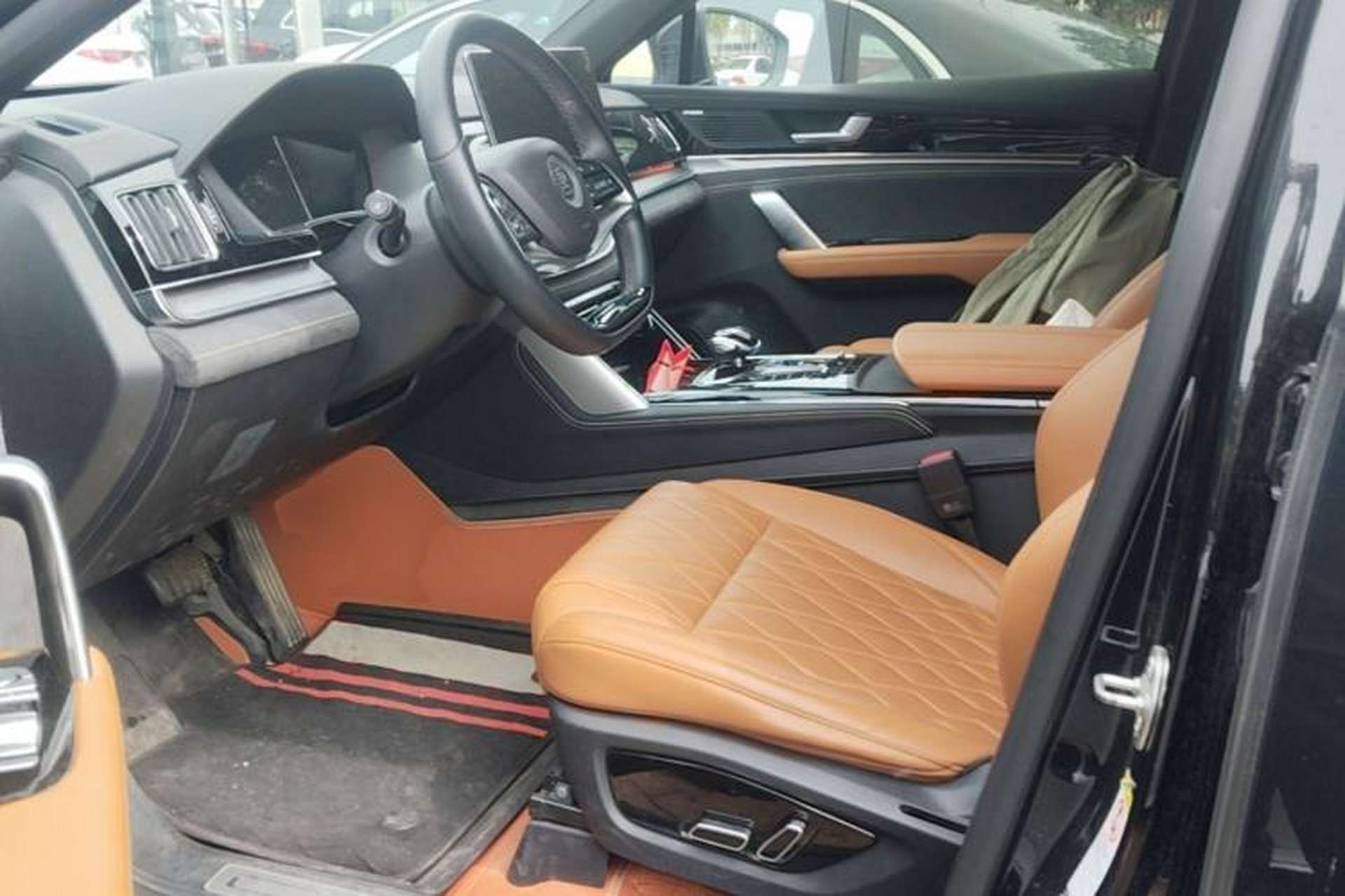 Used BYD Tang New Energy 2023 DM-i Champion Edition 112KM Prestige Model Left Front Seat