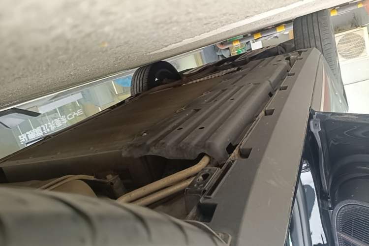 Used BYD Tang New Energy 2023 DM-i Champion Edition 112KM Prestige Model Left Side Sill
