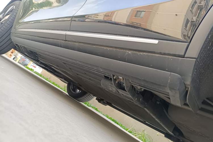 Used BYD Tang New Energy 2023 DM-i Champion Edition 112KM Prestige Model Left Side Sill