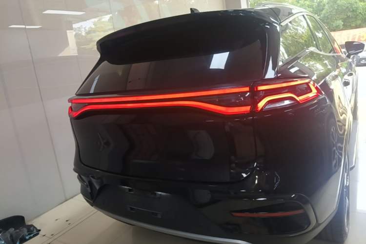 Used BYD Tang New Energy 2023 DM-i Champion Edition 112KM Prestige Model Rear