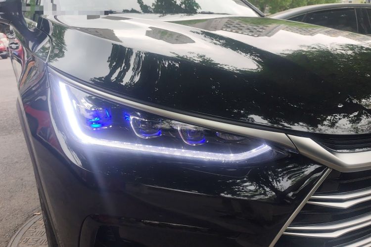 Used BYD Tang New Energy 2023 DM-i Champion Edition 112KM Prestige Model Right Front Headlight