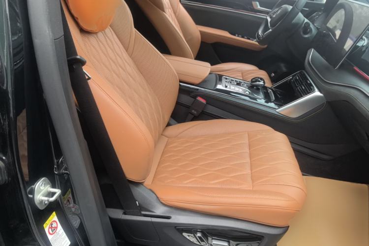 Used BYD Tang New Energy 2023 DM-i Champion Edition 112KM Prestige Model Right Front Seat