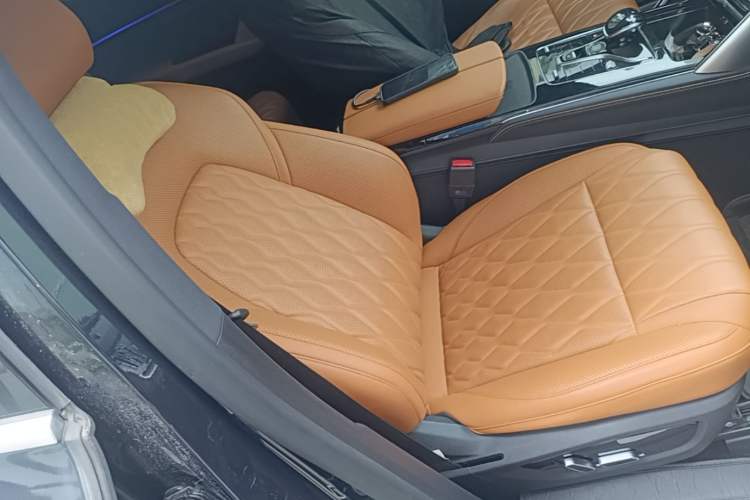 Used BYD Tang New Energy 2023 DM-i Champion Edition 112KM Prestige Model Right Front Seat