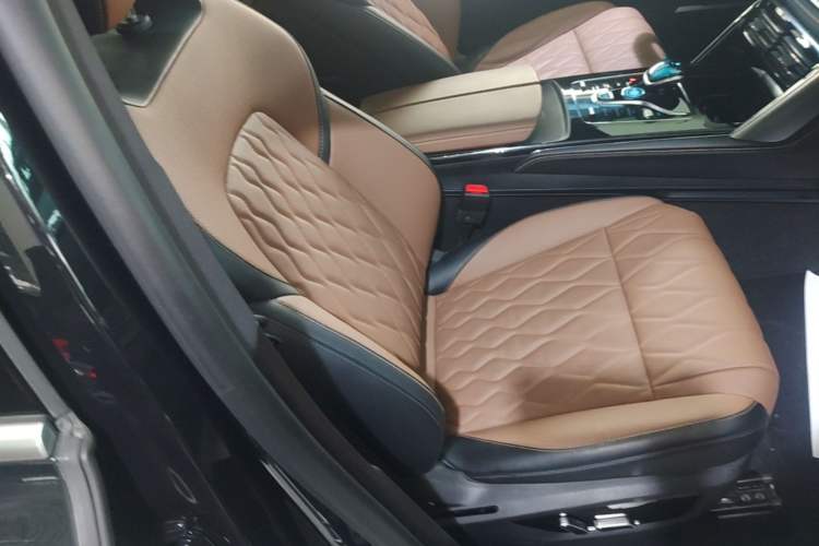 Used BYD Tang New Energy 2023 DM-i Champion Edition 112KM Prestige Model Right Front Seat