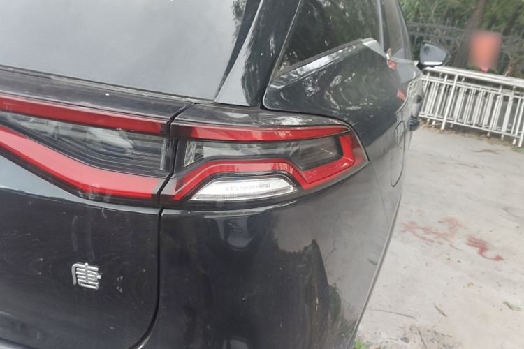 Used BYD Tang New Energy 2023 DM-i Champion Edition 112KM Prestige Model Right Rear Taillight