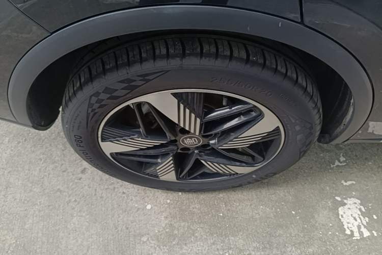 Used BYD Tang New Energy 2023 DM-i Champion Edition 112KM Prestige Model Right Rear Wheel Hub