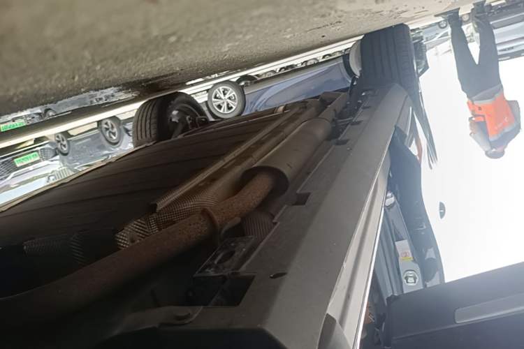 Used BYD Tang New Energy 2023 DM-i Champion Edition 112KM Prestige Model Right Side Sill