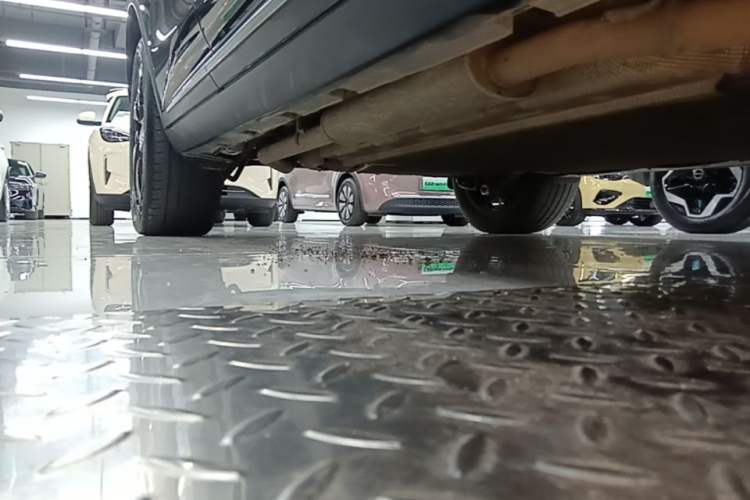 Used BYD Tang New Energy 2023 DM-i Champion Edition 112KM Prestige Model Right Side Sill