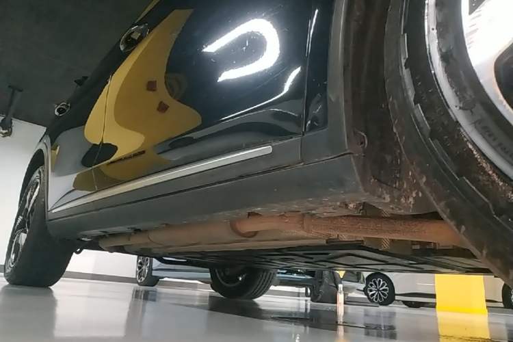 Used BYD Tang New Energy 2023 DM-i Champion Edition 112KM Prestige Model Right Side Sill