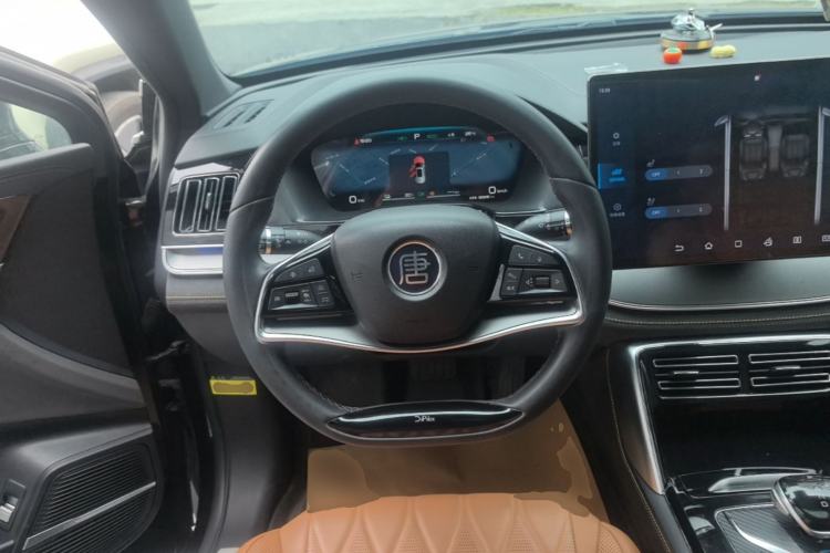 Used BYD Tang New Energy 2023 DM-i Champion Edition 112KM Prestige Model Steering Wheel