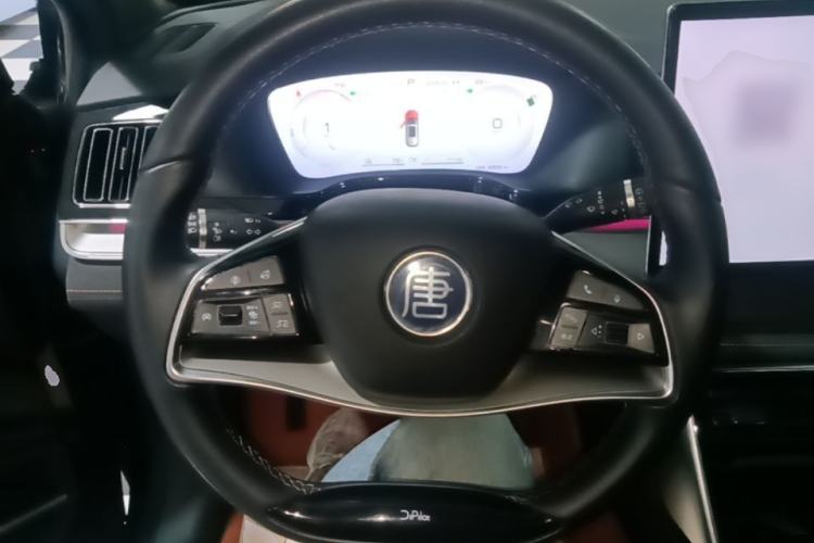 Used BYD Tang New Energy 2023 DM-i Champion Edition 112KM Prestige Model Steering Wheel