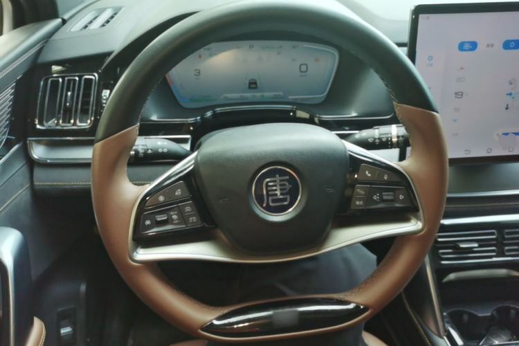 Used BYD Tang New Energy 2023 DM-i Champion Edition 112KM Prestige Model Steering Wheel