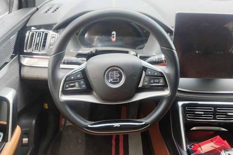 Used BYD Tang New Energy 2023 DM-i Champion Edition 112KM Prestige Model Steering Wheel