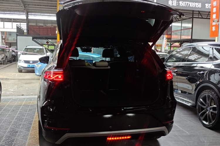Used BYD Tang New Energy 2023 DM-i Champion Edition 112KM Prestige Model Trunk