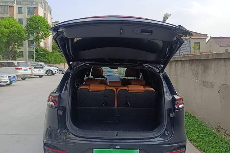 Used BYD Tang New Energy 2023 DM-i Champion Edition 112KM Prestige Model Trunk