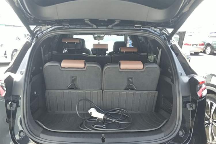 Used BYD Tang New Energy 2023 DM-i Champion Edition 112KM Prestige Model Trunk