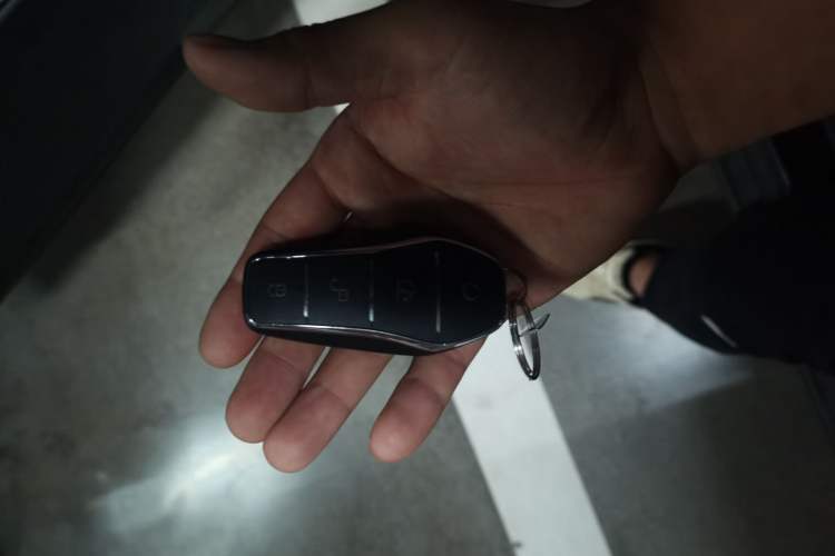 Used BYD Tang New Energy 2023 DM-i Champion Edition 112KM Prestige Model Vehicle Key