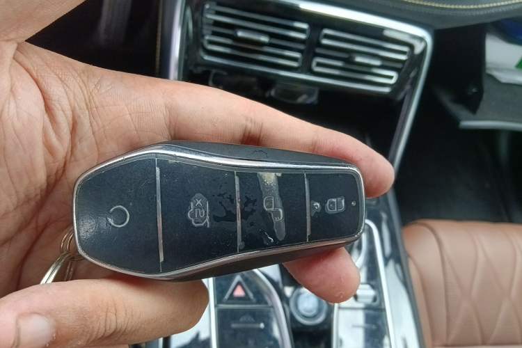 Used BYD Tang New Energy 2023 DM-i Champion Edition 112KM Prestige Model Vehicle Key