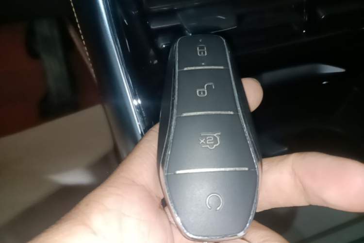 Used BYD Tang New Energy 2023 DM-i Champion Edition 112KM Prestige Model Vehicle Key