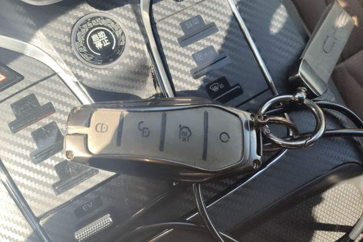 Used BYD Tang New Energy 2023 DM-i Champion Edition 112KM Prestige Model Vehicle Key