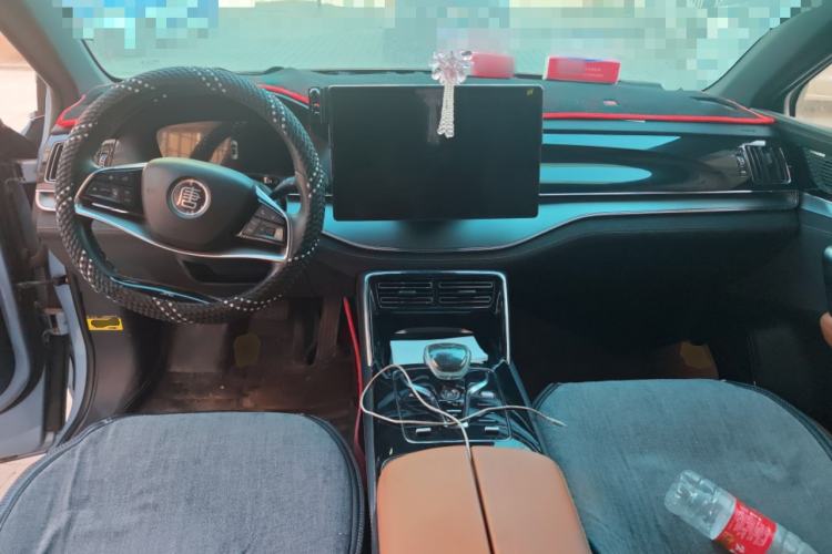 Used BYD Tang New Energy 2023 DM-i Champion Edition 112KM Prestige Model Center Console