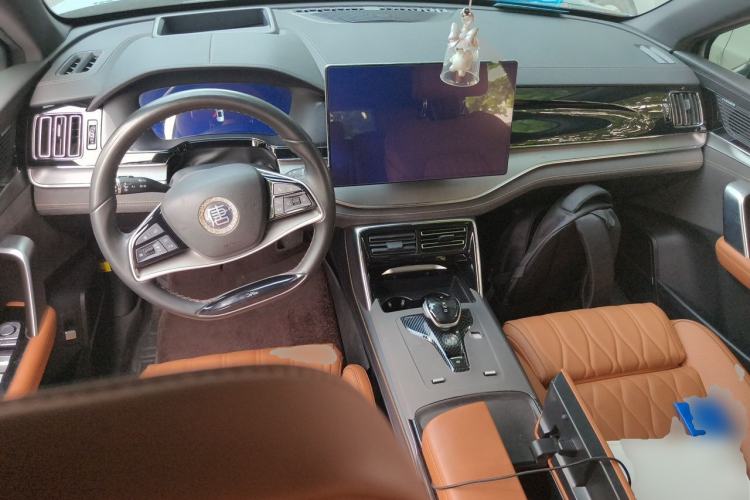 Used BYD Tang New Energy 2023 DM-i Champion Edition 112KM Prestige Model Center Console