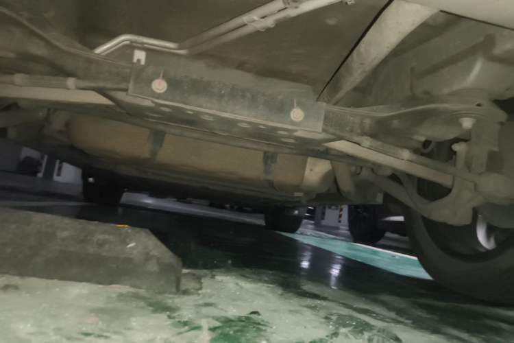 Used BYD Tang New Energy 2023 DM-i Champion Edition 112KM Prestige Model Chassis Rear